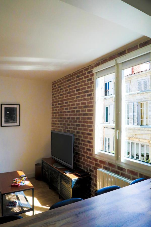 Appart Cosy Entre Vieux Port Et Marche Central La Rochelle  Ngoại thất bức ảnh